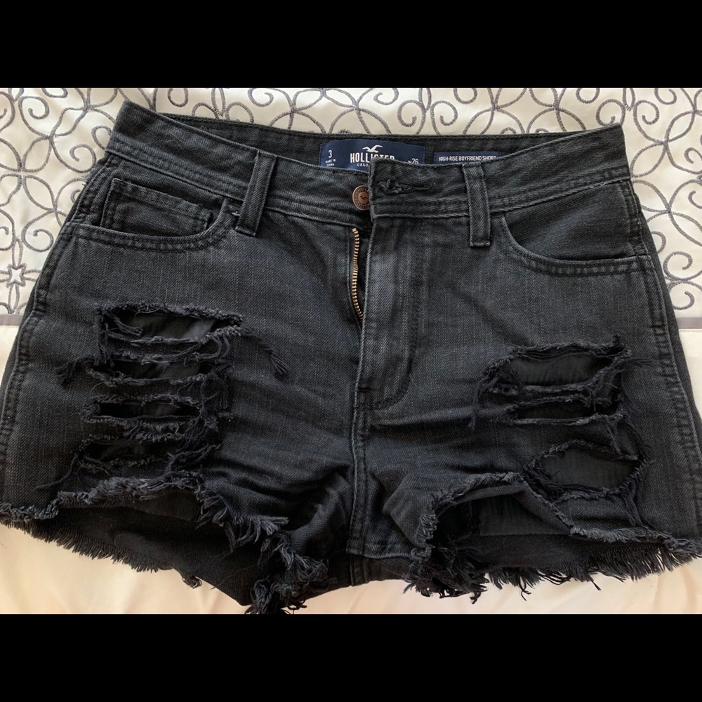 Hollister boyfriend black shorts